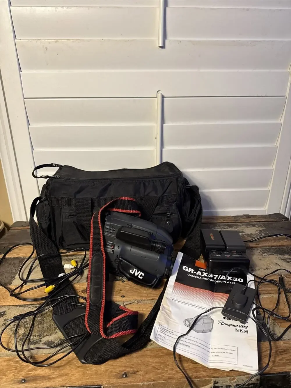 Vintage JVC GR-AX30 Compact VHS Camcorder Bundle - As Is / Untested